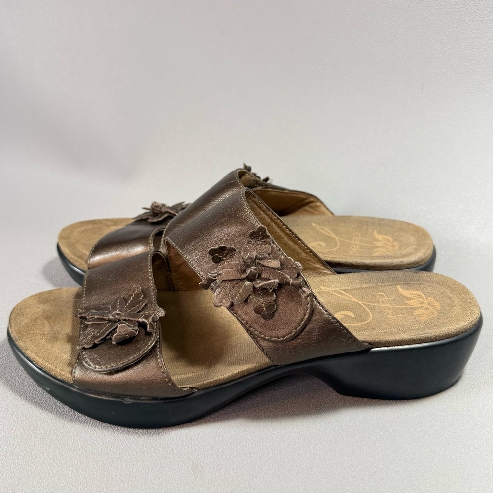 Dankso Donna Brown Leather Slide Sandals with Leather Floral Accents